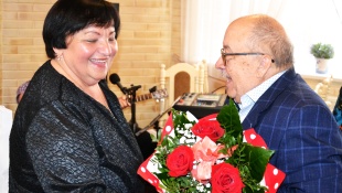 Krst dvojzbierky Viery Čurmovej "Na krídlach anjela. Kvapôčky šťastia"
