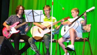 Deti deťom... ZUŠ Mierová a materské školy