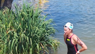 Emma Kanocová, majsterka SR v plávaní na 10 000 m