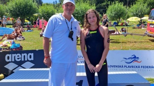 Emma Kanocová, majsterka SR v plávaní na 10 000 m