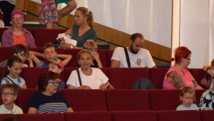 Divadelné leto - Ako sova líške bájky čítala