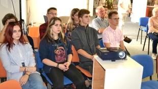 „Trinásť martýrov revolúcie alebo zradcovia a mučeníci“