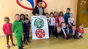 Pečie celá Kudlovská 2023 - Deň zdravej výživy