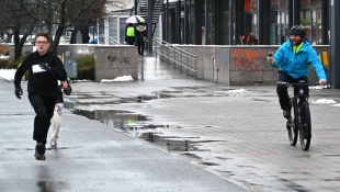 Parádny nočný beh Humenné 2023 + autogramiáda hokejistov
