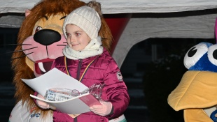 Parádny nočný beh Humenné 2023 + autogramiáda hokejistov