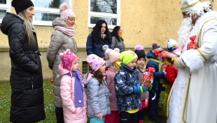 Vitaj, vitaj, v MŠ Družstevná, milý MIKULÁŠ