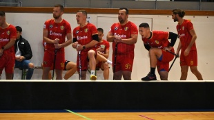 Priateľský florbalový zápas: mladší žiaci FBK Humenné - muži FK Humenné