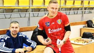 Priateľský florbalový zápas: mladší žiaci FBK Humenné - muži FK Humenné