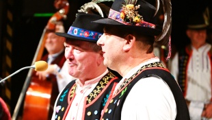 Vianočný program Na dvore (FS Chemlon)