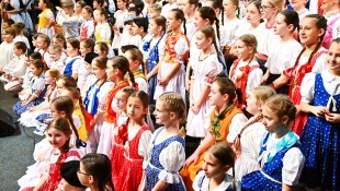 Vianočný program Na dvore (FS Chemlon)