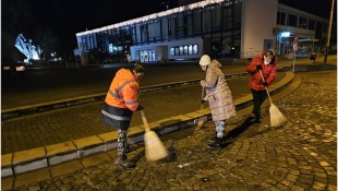 Čistenie mesta po silvestrovskej oslave