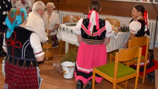 SVJATYJ VEČOR – zvyky aj kroje z Ruskej Poruby