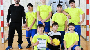 Halový turnaj ObFZ Humenné - žiaci / 4. Lieskovec B