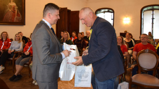 Prijatie zboru Cantica Collegium Musicum v kaštieli