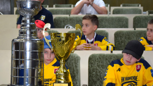 Mladí HOKEJBALISTI, HOKEJISTI a FLORBALISTI u primátora