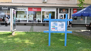 Smerovníky k umeniu alebo informačné tabule