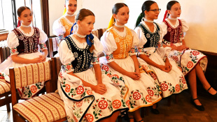 Návšteva v kaštieli - Majstrovstvá kadetov v hádzanej