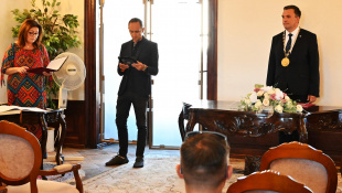 Návšteva v kaštieli - Majstrovstvá kadetov v hádzanej
