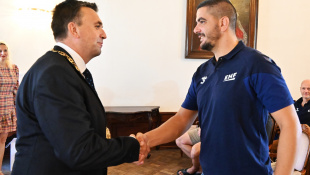 Návšteva v kaštieli - Majstrovstvá kadetov v hádzanej
