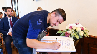 Návšteva v kaštieli - Majstrovstvá kadetov v hádzanej