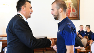 Návšteva v kaštieli - Majstrovstvá kadetov v hádzanej
