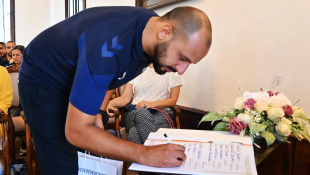 Návšteva v kaštieli - Majstrovstvá kadetov v hádzanej