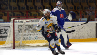 HC 19 Humenné - Slovensko "18" 10:2. Fandili školáci