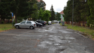 Chodníky, cesty, spevnené plochy... (sídlisko II)