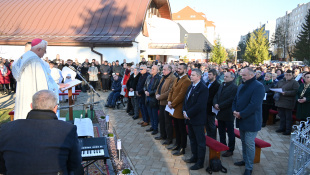 Požehnanie sochy Panny Márie - farnosť Sťatia sv. Jána Krstiteľa