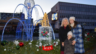 Zažatie prvej adventnej sviečky (1.12)