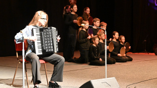 Vianoce s kaprom... (vianočný koncert ZUŠ P. Breinera)