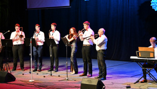 Vianoce s kaprom... (vianočný koncert ZUŠ P. Breinera)