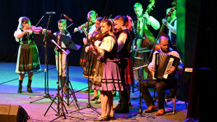 Vianoce s kaprom... (vianočný koncert ZUŠ P. Breinera)