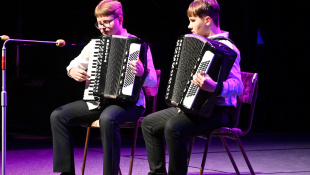 Vianoce s kaprom... (vianočný koncert ZUŠ P. Breinera)