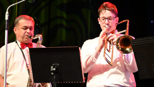 Vianoce s kaprom... (vianočný koncert ZUŠ P. Breinera)