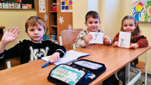 Cesta za pokladom „indiánov – predškolákov“ (na ZŠ J. Švermu)