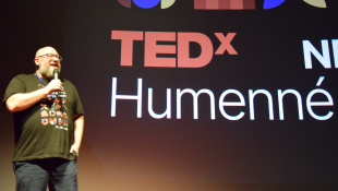 TEDx Humenné 2025: NE-VIDITEĽNÉ VZORY; Lumír Mati