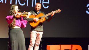 TEDx Humenné 2025: NE-VIDITEĽNÉ VZORY; Barbora Botošová
