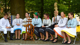 Letná čitáreň o rusínskej literatúre; žiaci zo ZŠ s MŠ Klenová