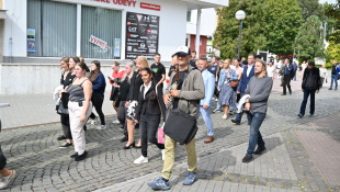 Nezabudnutí susedia... Cesta do tragédie (inscenovaný pochod)