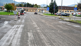 Frézovanie asfaltu ciest (Laborecká, Nemocničná, Pugačevova)