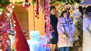 Rozsvietená 1. Adventná svieca