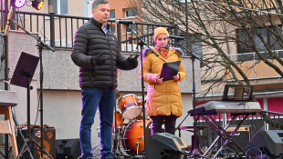 Rozsvietená 1. Adventná svieca