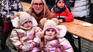 Rozsvietená 1. Adventná svieca