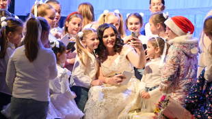 Sláva chvíli Vianoc (20. narodeniny SZUŠ MÚZA aj so Stefi)