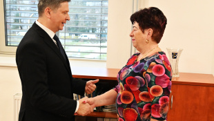 Jubilantka Mária Čaklošová u primátora mesta