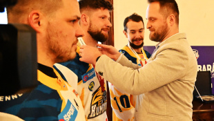 Strieborné medaily pre HC 19 Humenné / TIPOS SHL 2025-26