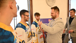 Strieborné medaily pre HC 19 Humenné / TIPOS SHL 2025-26