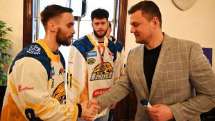 Strieborné medaily pre HC 19 Humenné / TIPOS SHL 2025-26