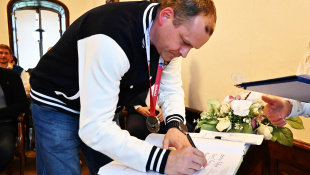 Strieborné medaily pre HC 19 Humenné / TIPOS SHL 2025-26
